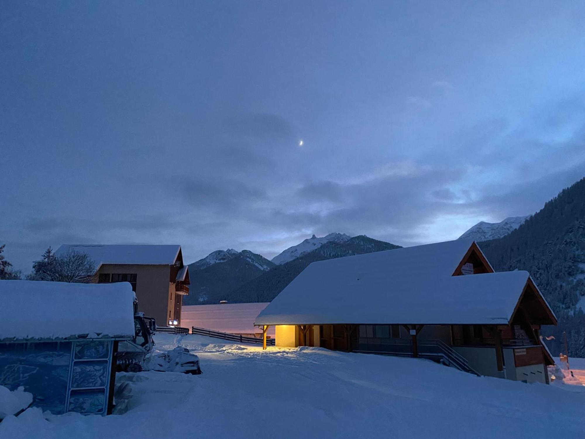 Le Chalet Des Sommets Арвьё Экстерьер фото