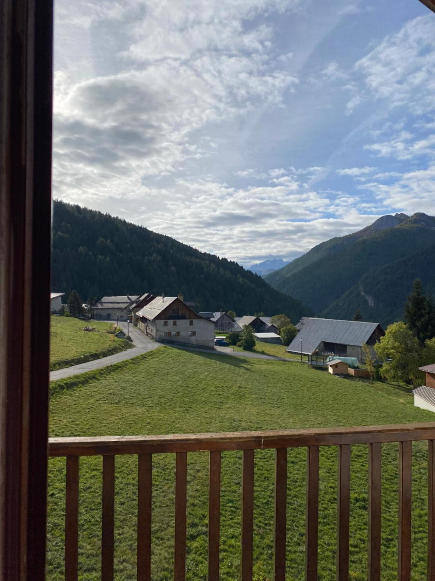 Le Chalet Des Sommets Арвьё Экстерьер фото